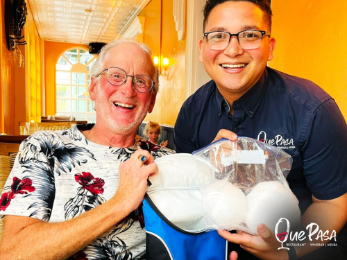 A Heartwarming Tale of Guest Connection at Que Pasa Restaurant & Winebar