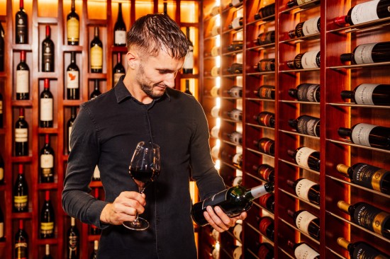 Unveiling the Enchanting Food & Wine Pairing Experience